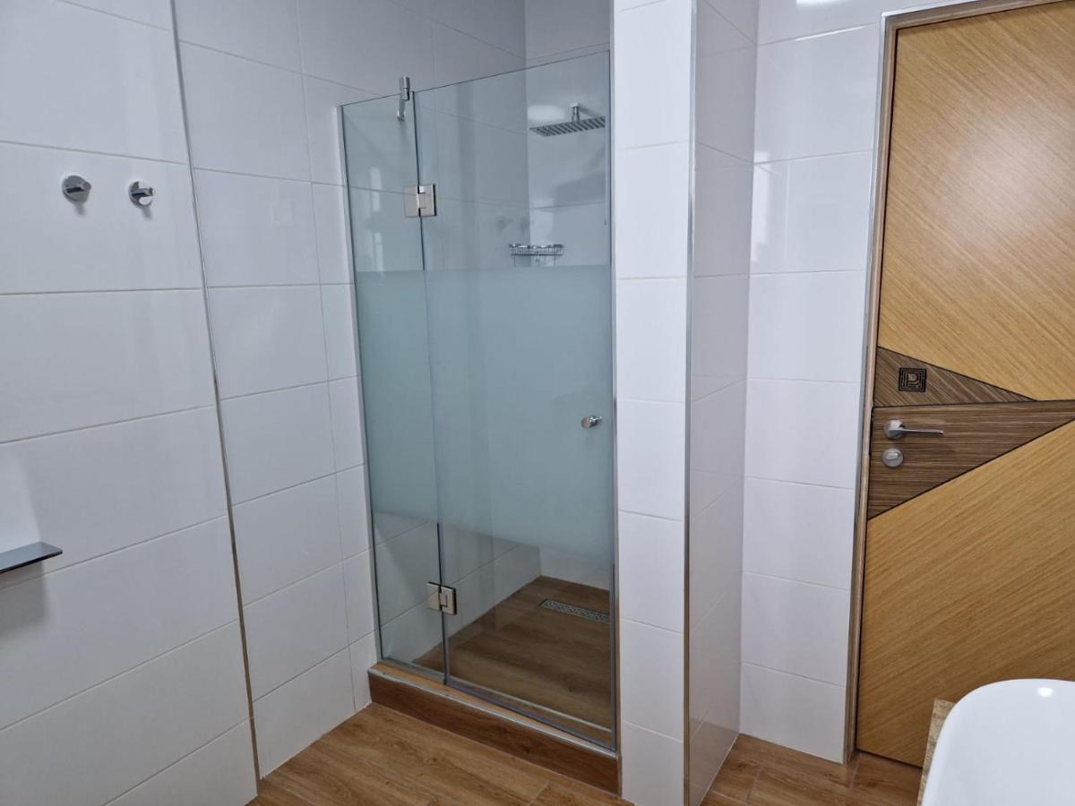 Promenada Sea View Apartment Navodari Bagian luar foto
